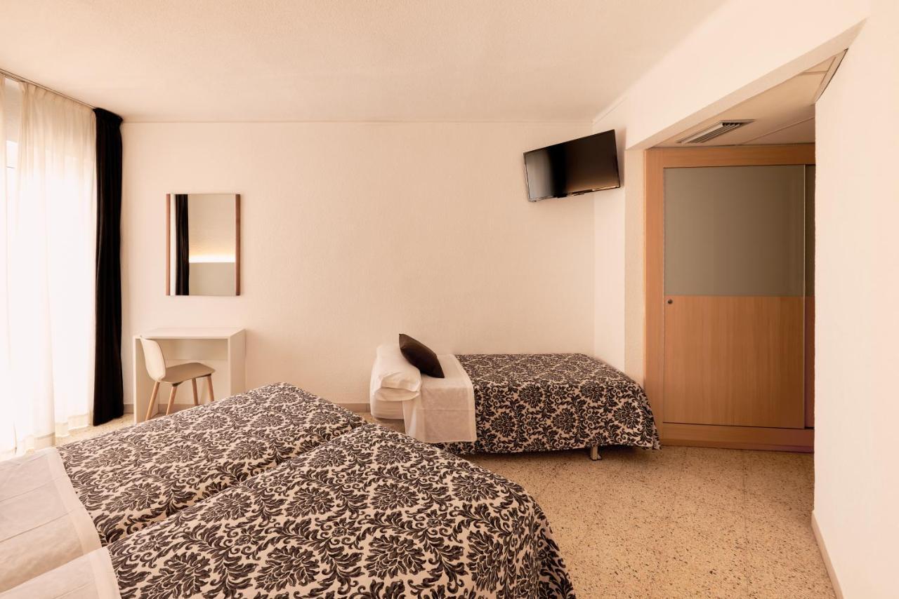 Hotel Miami Calella Dış mekan fotoğraf