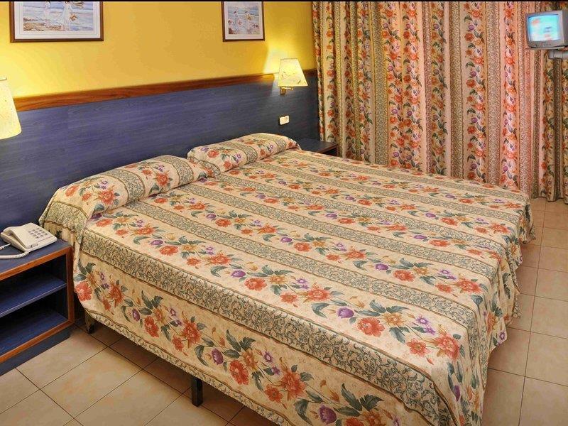 Hotel Miami Calella Dış mekan fotoğraf
