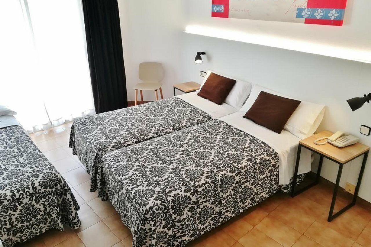 Hotel Miami Calella Dış mekan fotoğraf